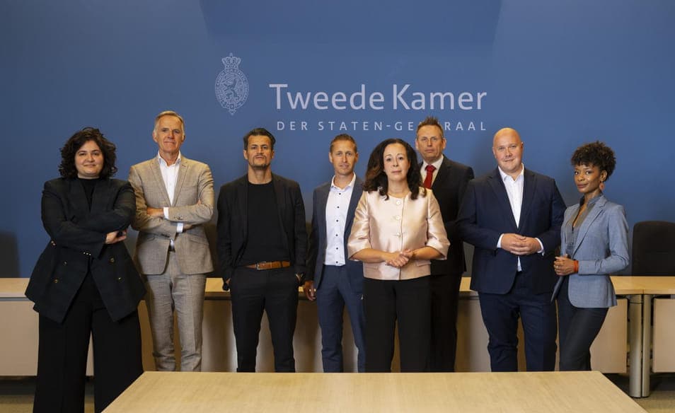 20230829 PEFD Groepsfoto Enquêtezaal